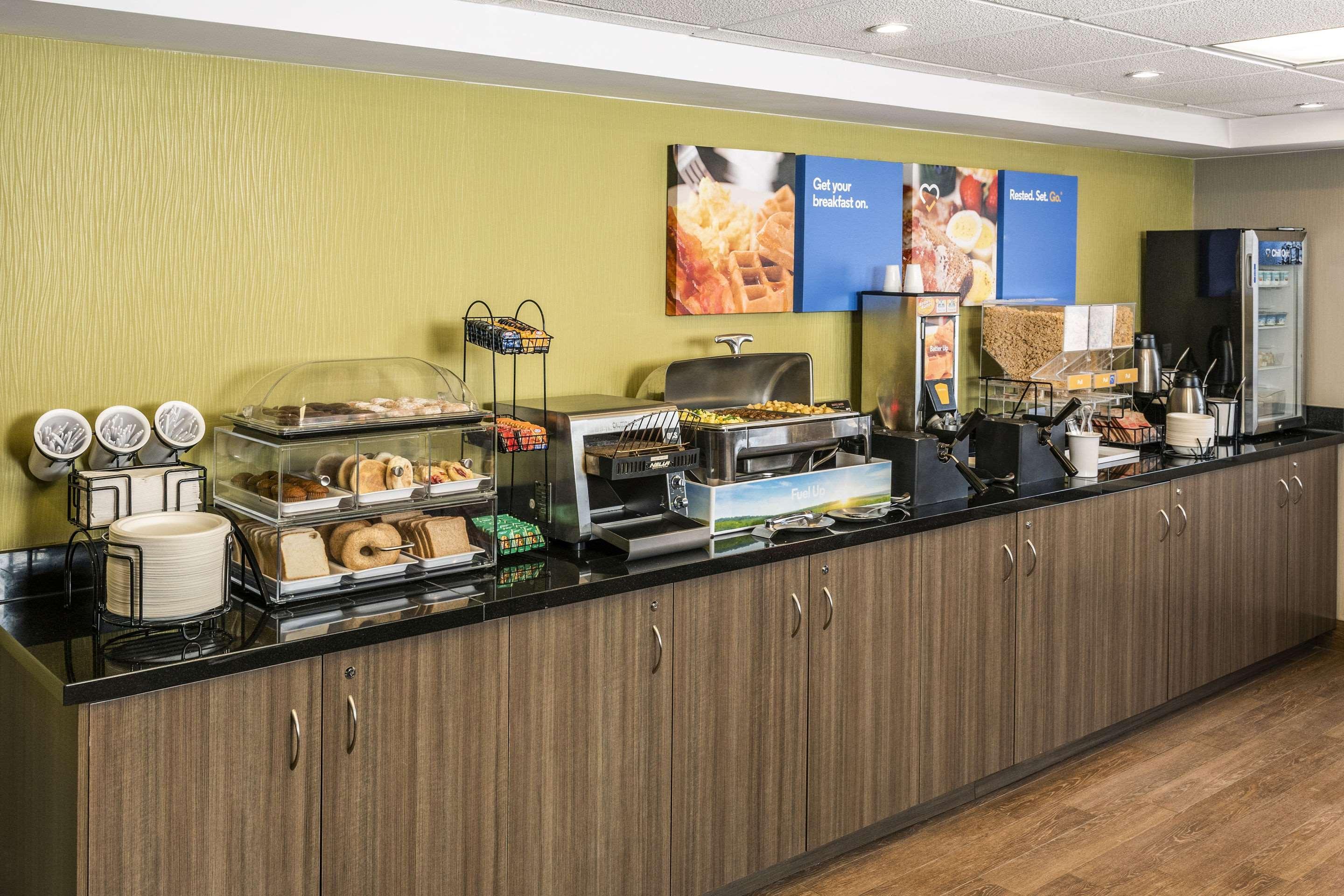 Comfort Inn Труро Экстерьер фото